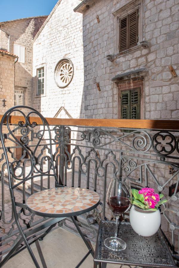 Sasha Di Cattaro - Old Town Lux Apartment Экстерьер фото